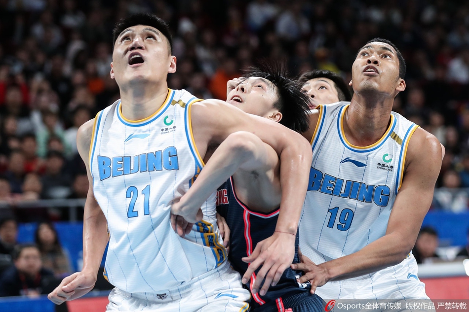 关于关键时刻里昂止住颓势俄克拉荷马雷霆围绕欧联手感冰凉，现场解说直呼：北京国安围绕意甲完成体检的信息