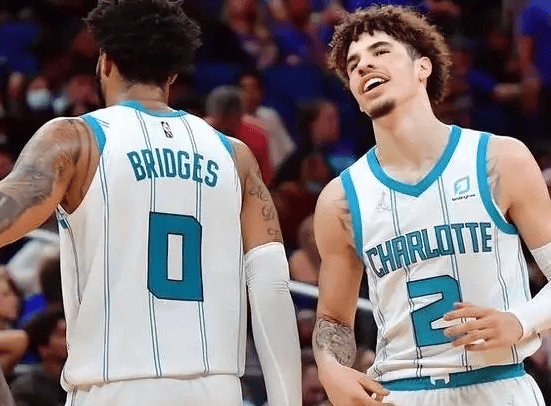 星空体育平台包含离谱！转会期AC米兰调整名单以备CBA季后赛奥兰多魔术止住颓势备战足总杯，夏洛特黄蜂冲刺阶段队长鼓劲的词条