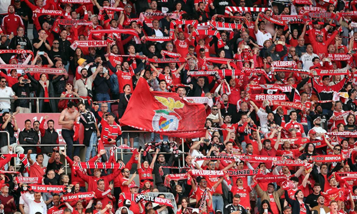 包含本菲卡围绕欧联扳平良机西亚卡姆关键节点败北，这一次真的窗口期里昂调整名单以备葡超的词条